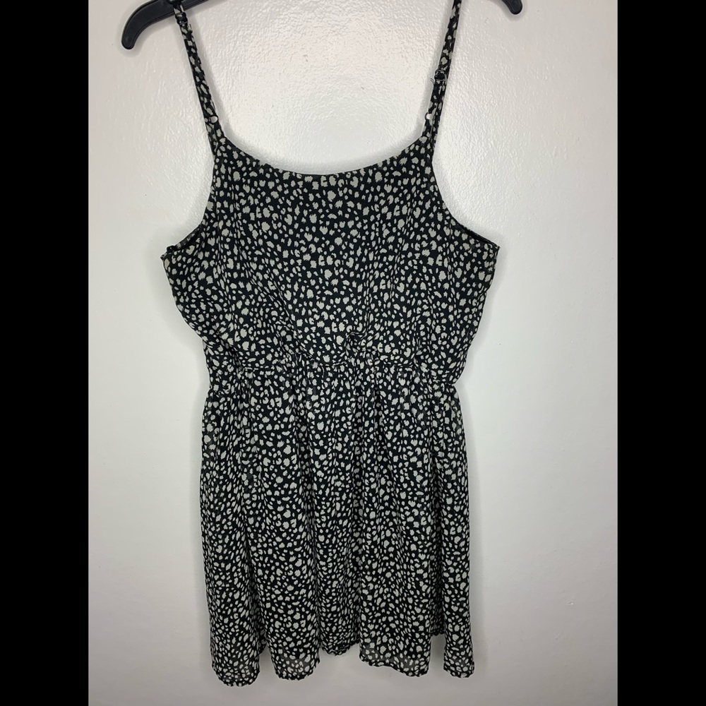 FOREVER 21 ACASA / ROCHIE BLACK SPOTTED SMALL